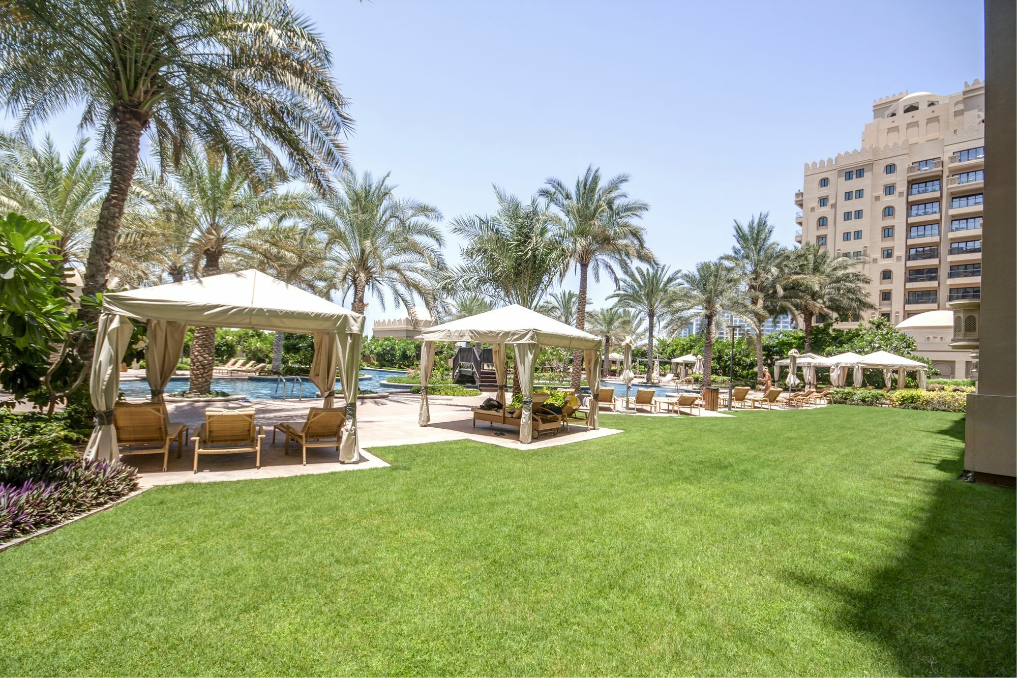 Beachfront Two Bedrooms On Palm Jumeirah By Deluxe Holiday Homes Ντουμπάι Εξωτερικό φωτογραφία